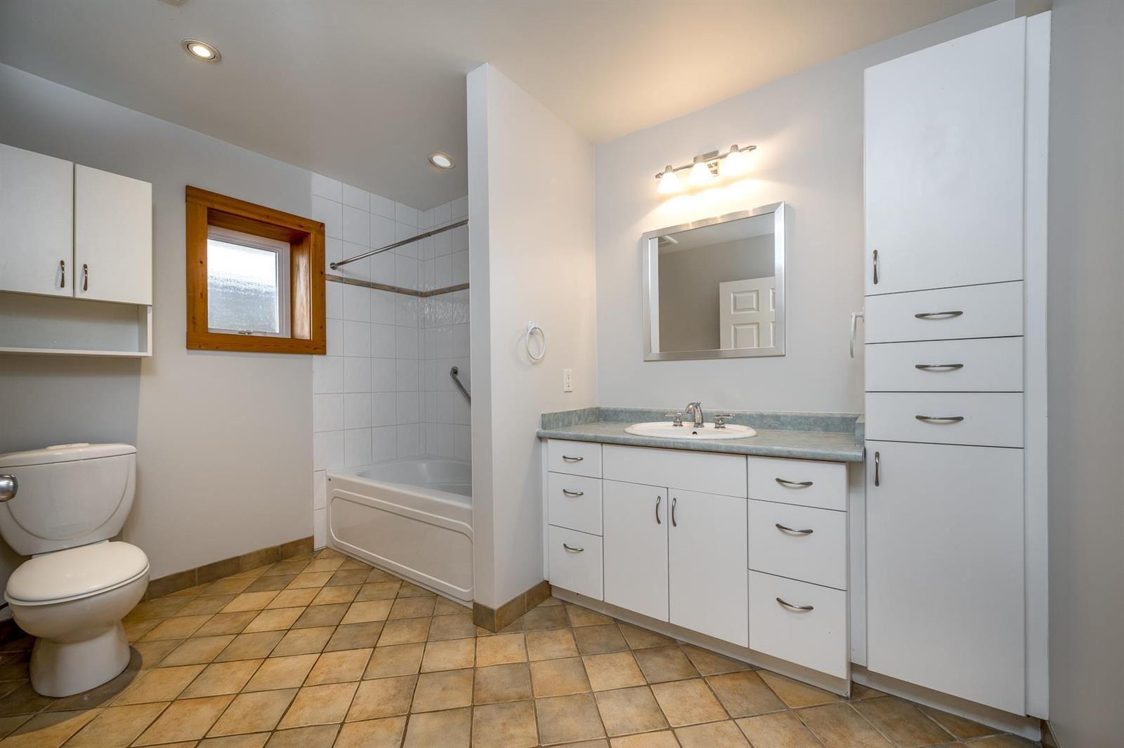 The bathroom in the suite.